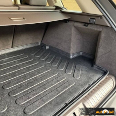 Стелка за багажник RizLine съвместима с LAND ROVER Range Rover 2014-